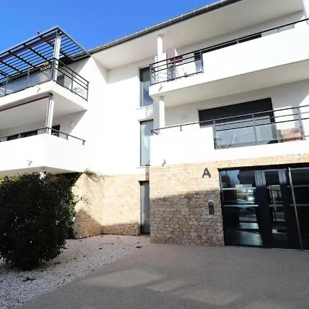 Evasif Avec Grande Terrasse Et Parkings Prives Le Grau-du-Roi
